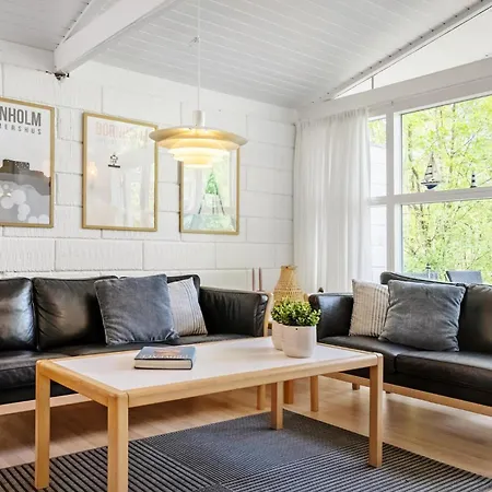 Semesterbostad Cassiopeja Strandby Gårde